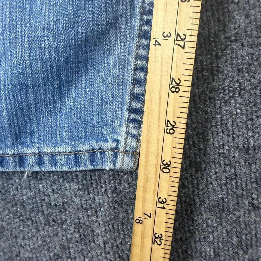 Levis levi 569